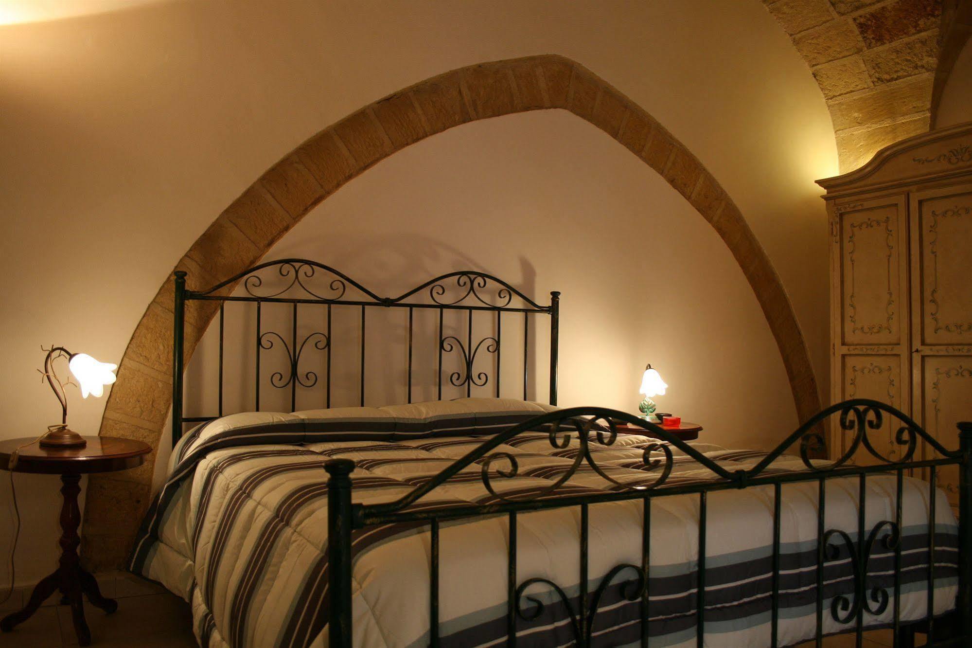 B&B Antiche Volte Lecce Exterior foto